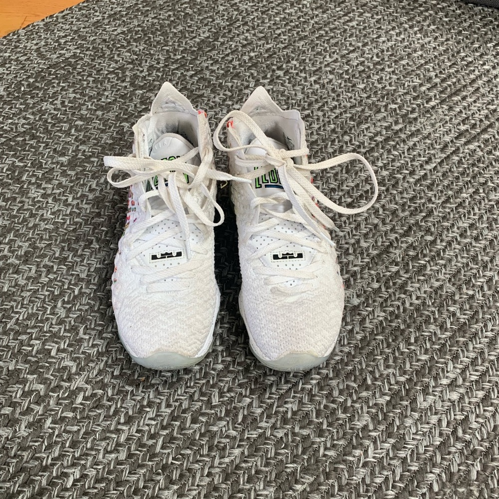 lebron 17 command force